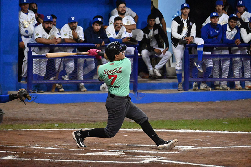 Triple empate en la cima de la LINABE
